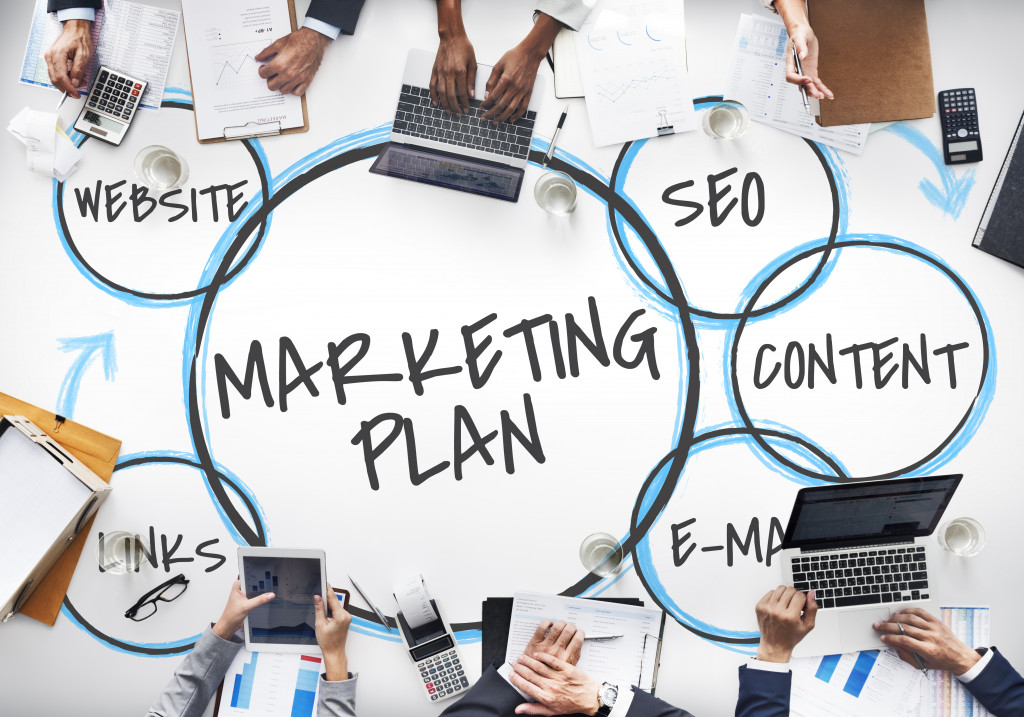 Outsourcing the marketing team
