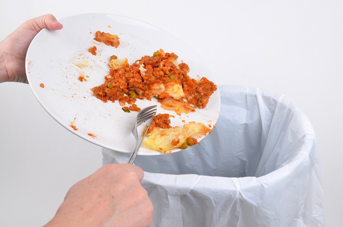 Restaurant reducing food waste